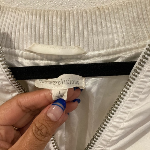 White-black striped bomber jacket - Picture 4 of 4